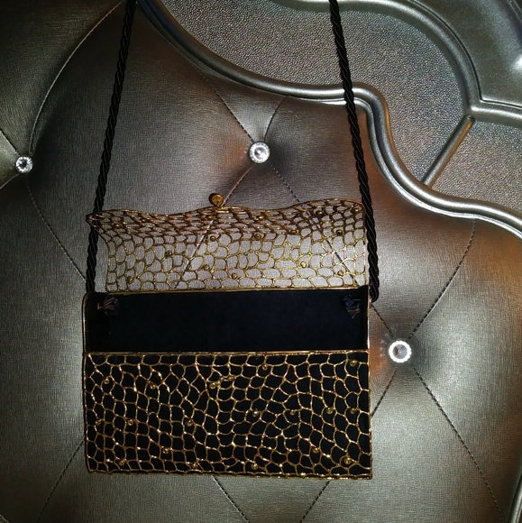 Gilded Bag - Picture 2 of 4